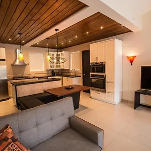 3* Hotel Colibri Boutique